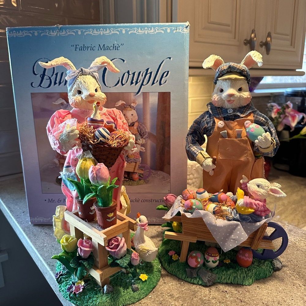 Easter Bunny Rabbit Couple, Fabric Mache, Hand Painted, 12"x 7" Unused, w/Box
